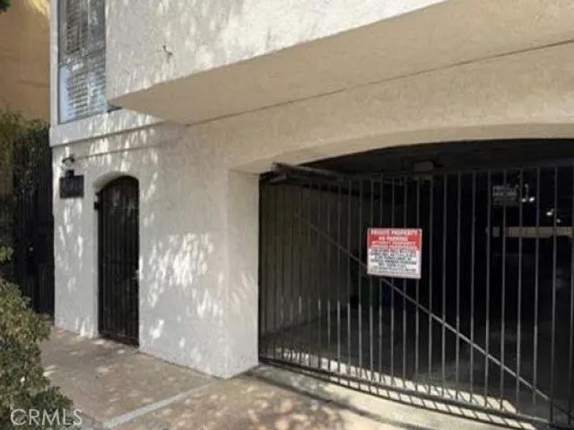 244 S La Fayette Park 205, Los Angeles, CA 90057