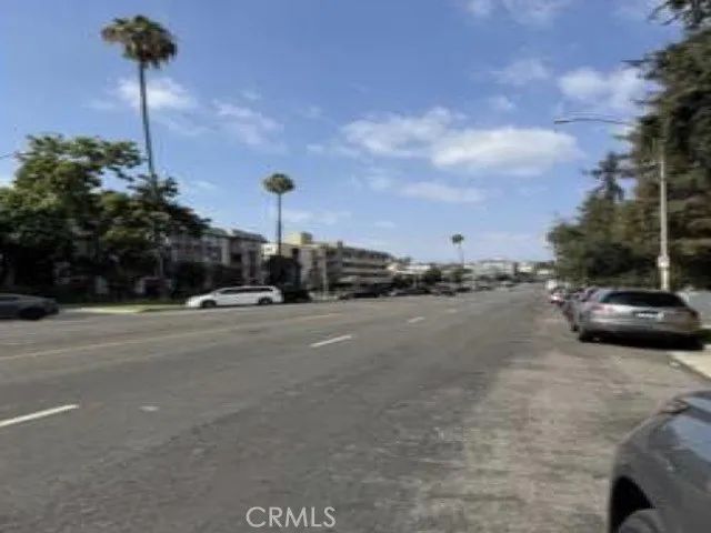 244 S La Fayette Park 205, Los Angeles, CA 90057