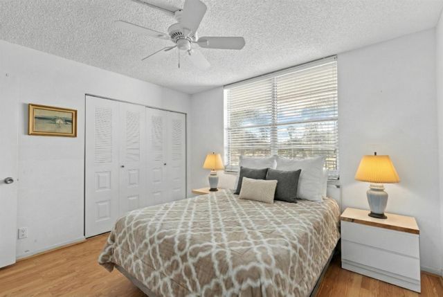 27 Abbey Lane 205, Delray Beach, FL 33446