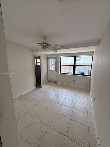 16500 NE 5th Avenue, Miami, FL 33162
