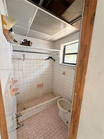 16500 NE 5th Avenue, Miami, FL 33162