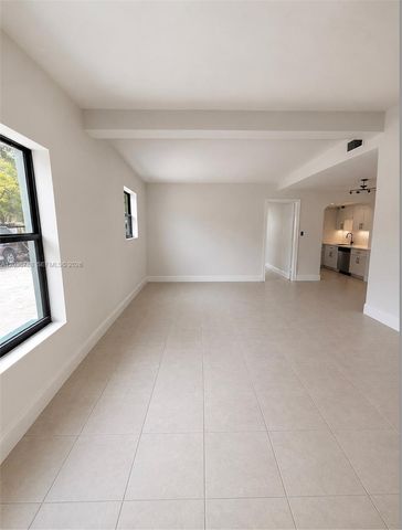 16500 NE 5th Avenue, Miami, FL 33162