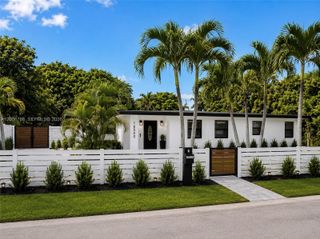 16500 NE 5th Avenue, Miami, FL 33162