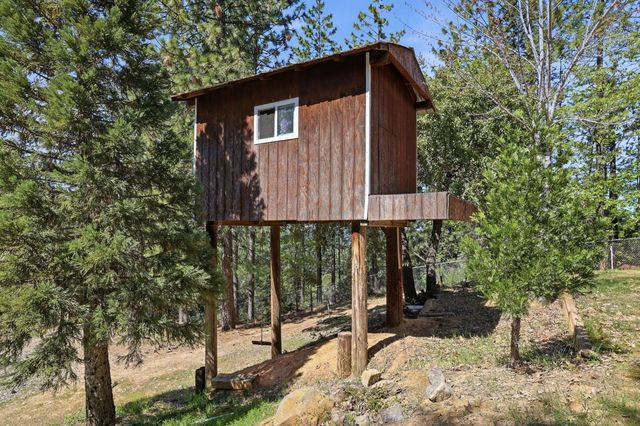 30695 Gold Run School Rd, Gold Run, CA 95717