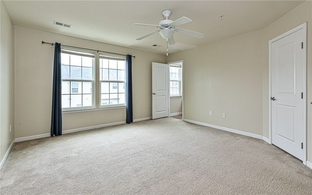 1958 Georgetown Dr, Franklin Park, PA 15143