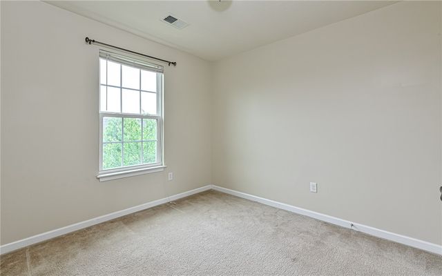 1958 Georgetown Dr, Franklin Park, PA 15143