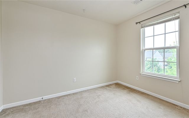 1958 Georgetown Dr, Franklin Park, PA 15143