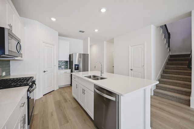 4007 Joe Pool Drive, Farmersville, TX 75442