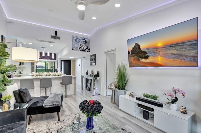 2320 NW 37th Avenue D-29, Coconut Creek, FL 33066