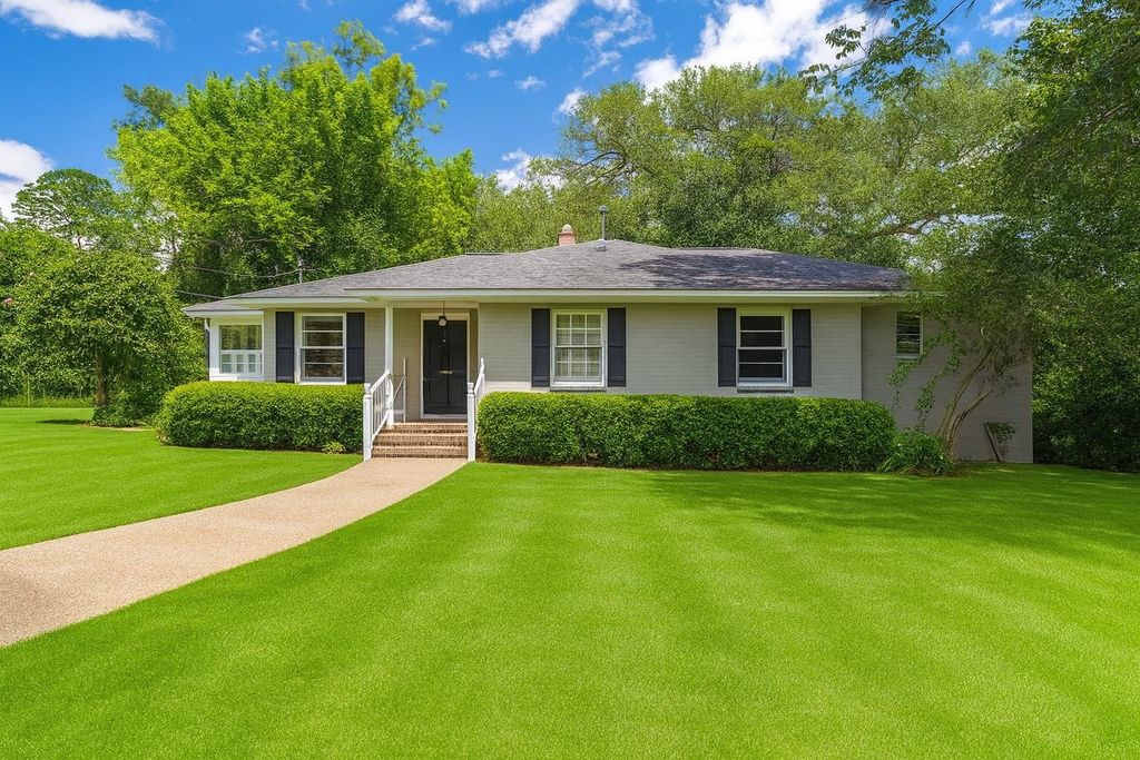 2025 Laurel Street, Tallahassee, FL 32303