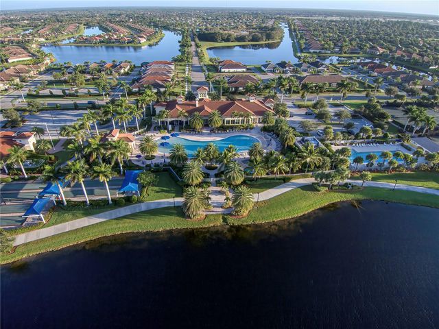 13920 CAMPOLEONE STREET, Venice, FL 34293