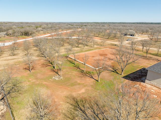 538 High Tower Lane, Granbury, TX 76049