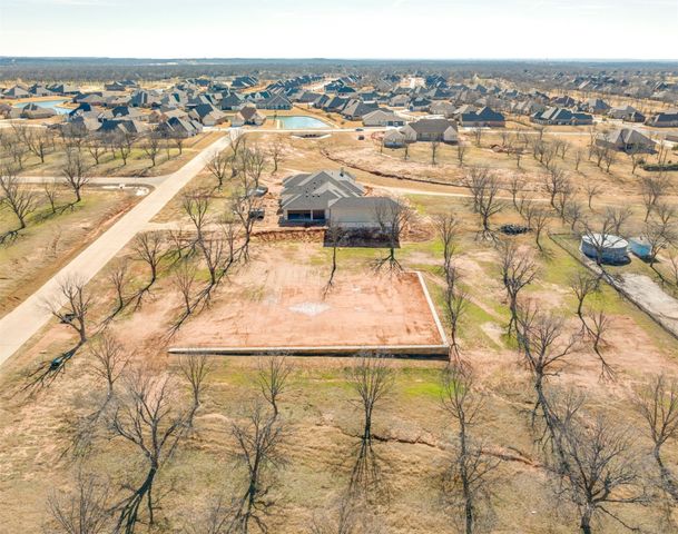 538 High Tower Lane, Granbury, TX 76049