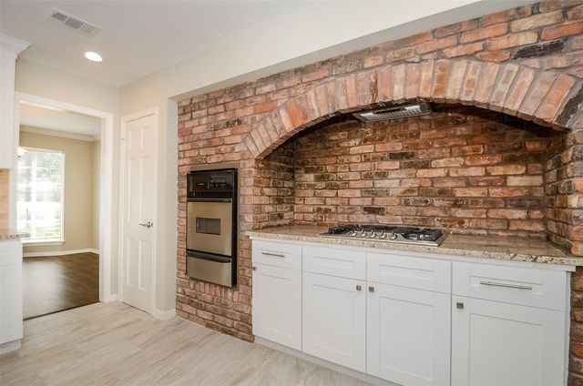 5843 S Braeswood Boulevard, Houston, TX 77096