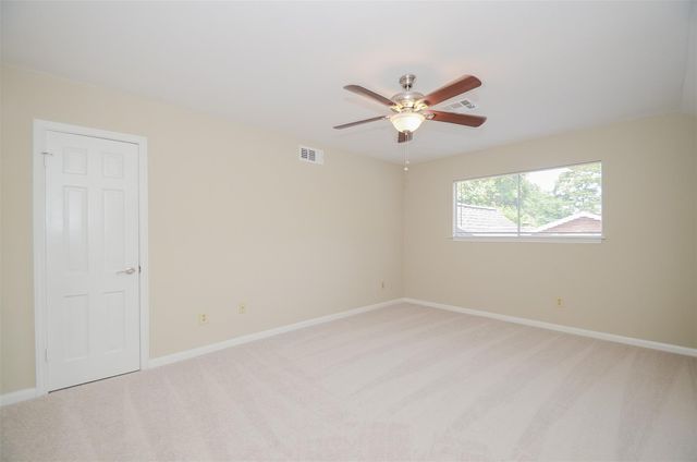 5843 S Braeswood Boulevard, Houston, TX 77096