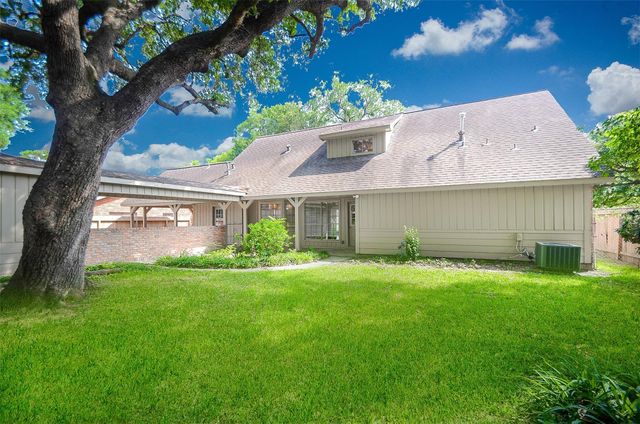 5843 S Braeswood Boulevard, Houston, TX 77096