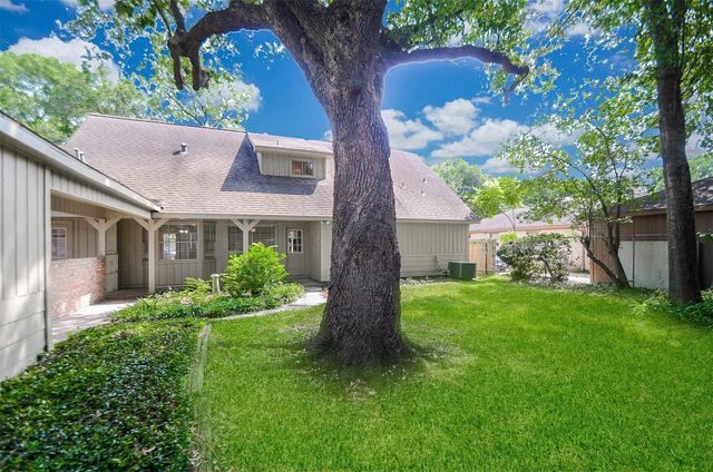 5843 S Braeswood Boulevard, Houston, TX 77096