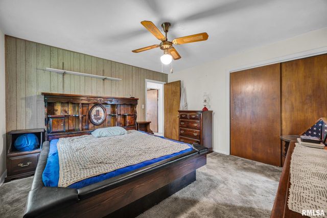 616 W HAWLIETTE Court, Peoria, IL 61614