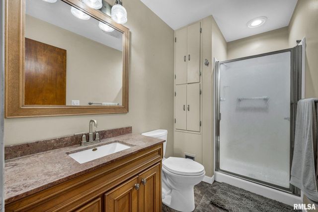 616 W HAWLIETTE Court, Peoria, IL 61614