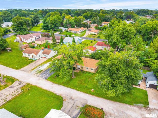 616 W HAWLIETTE Court, Peoria, IL 61614