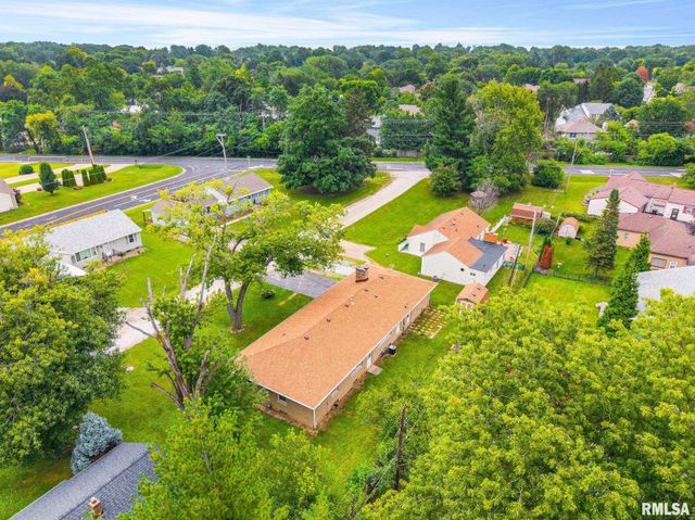 616 W HAWLIETTE Court, Peoria, IL 61614