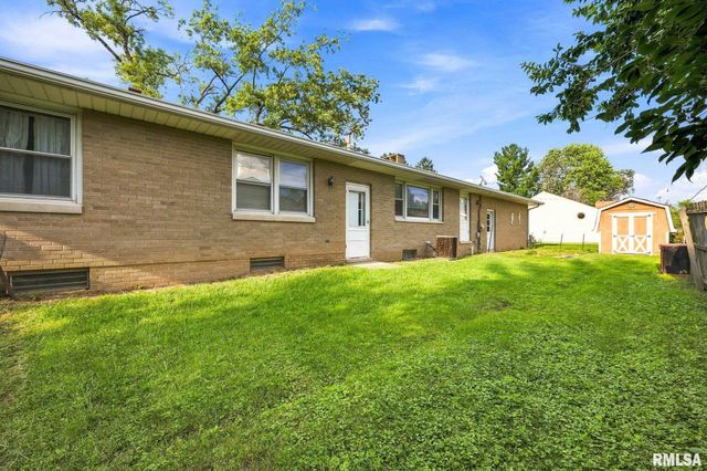 616 W HAWLIETTE Court, Peoria, IL 61614