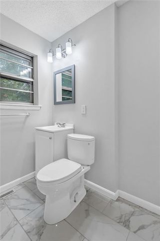 4718 N Drury Avenue, Kansas City, MO 64117