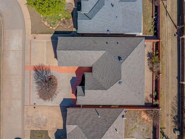 1205 Regency Court, Kingfisher, OK 73750