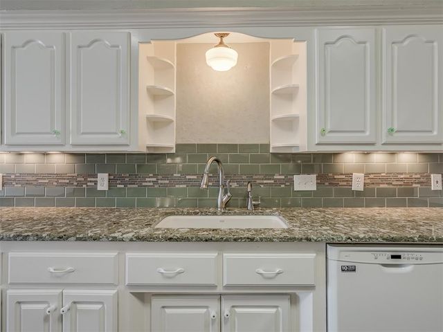 1205 Regency Court, Kingfisher, OK 73750