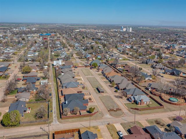 1205 Regency Court, Kingfisher, OK 73750
