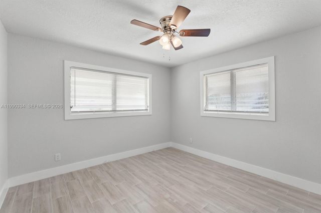 812 32nd St, West Palm Beach, FL 33407