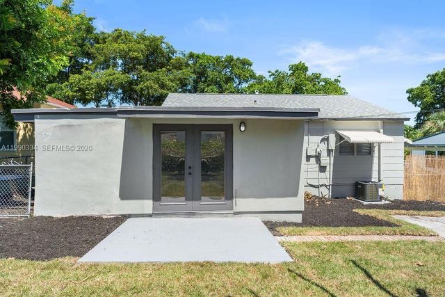 812 32nd St, West Palm Beach, FL 33407