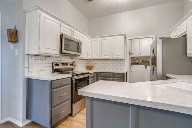 841 Park Meadow Lane, Burleson, TX 76028