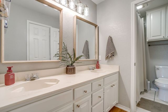 841 Park Meadow Lane, Burleson, TX 76028