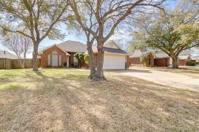 841 Park Meadow Lane, Burleson, TX 76028