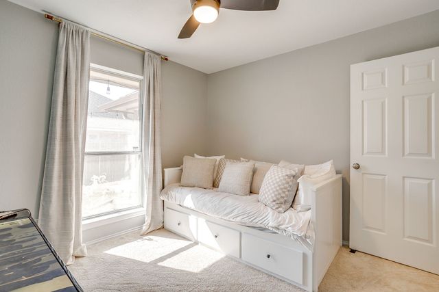 841 Park Meadow Lane, Burleson, TX 76028