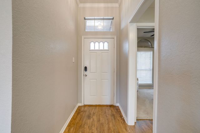 841 Park Meadow Lane, Burleson, TX 76028