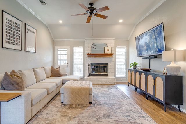 841 Park Meadow Lane, Burleson, TX 76028