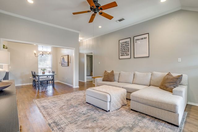 841 Park Meadow Lane, Burleson, TX 76028