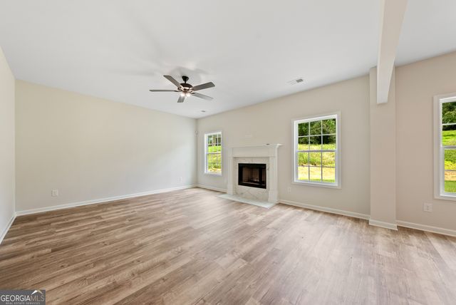 575 Bohannon Road 8, Grantville, GA 30220