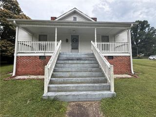 535 Worth Street, Mount Airy, NC 27030