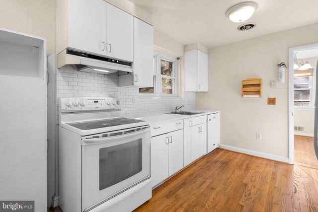 3638 ALTON PL NW, Washington, DC 20008