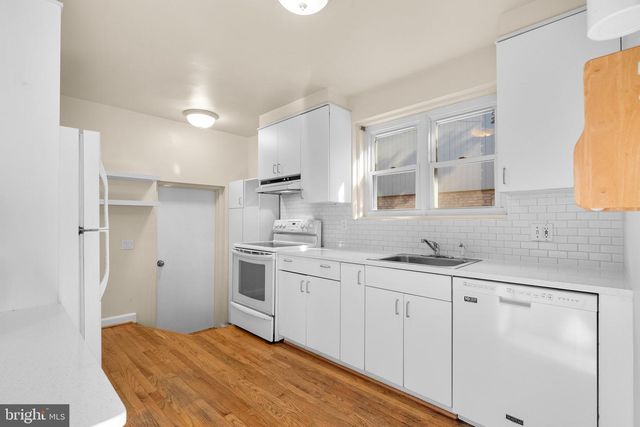3638 ALTON PL NW, Washington, DC 20008