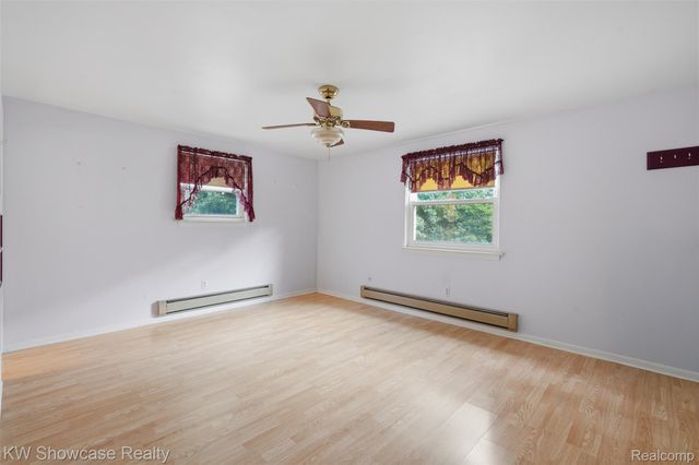 7125 Ridgewood Road, Springfield Charter Township, MI 48346