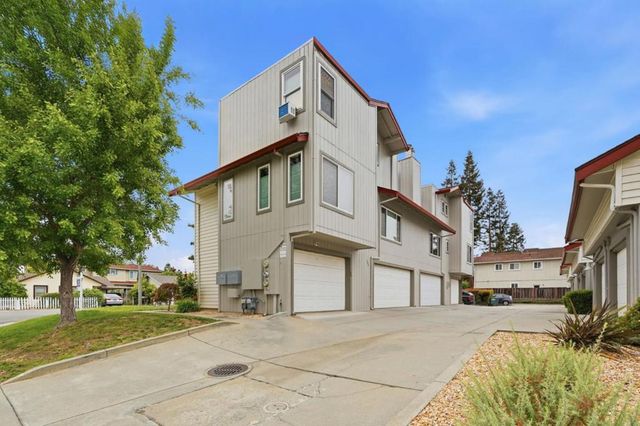 702 Winstead Court, Sunnyvale, CA 94087