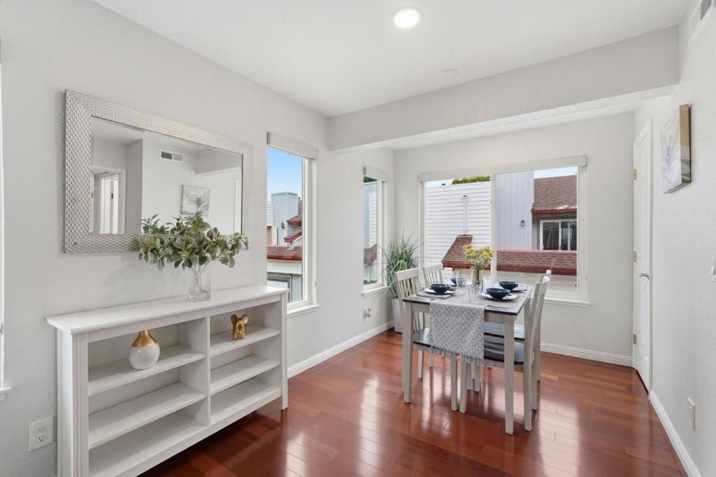 Image 16 of property listing at 702 Winstead Court, Sunnyvale, CA 94087