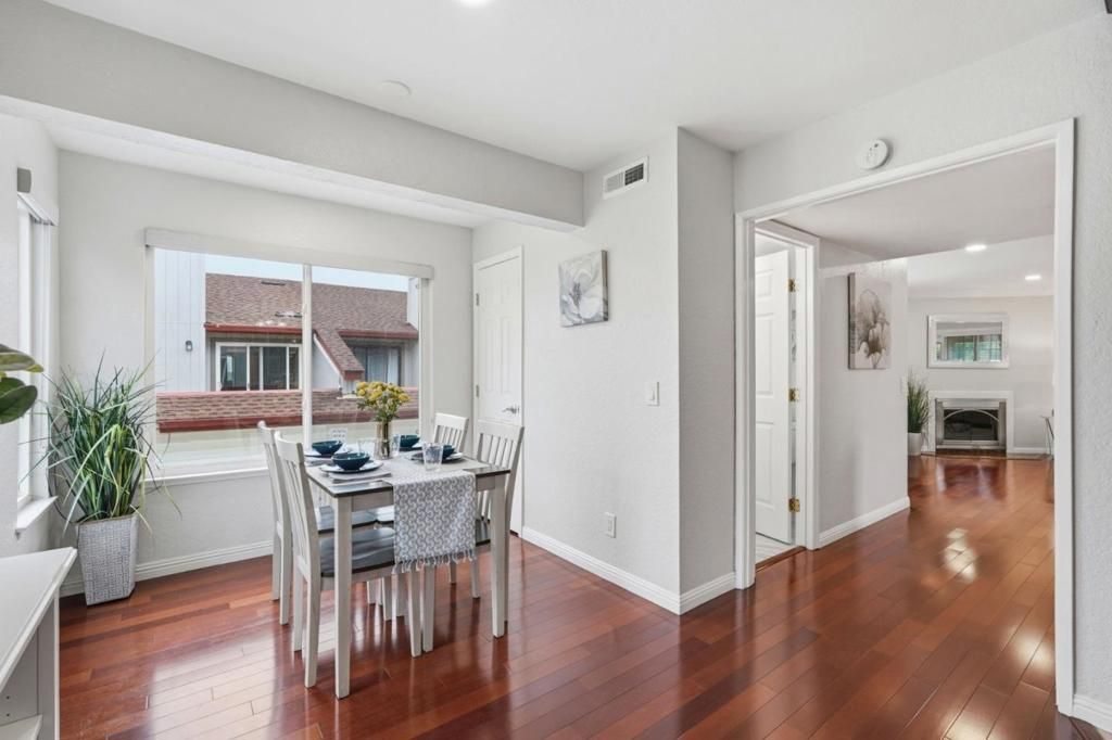 Image 17 of property listing at 702 Winstead Court, Sunnyvale, CA 94087