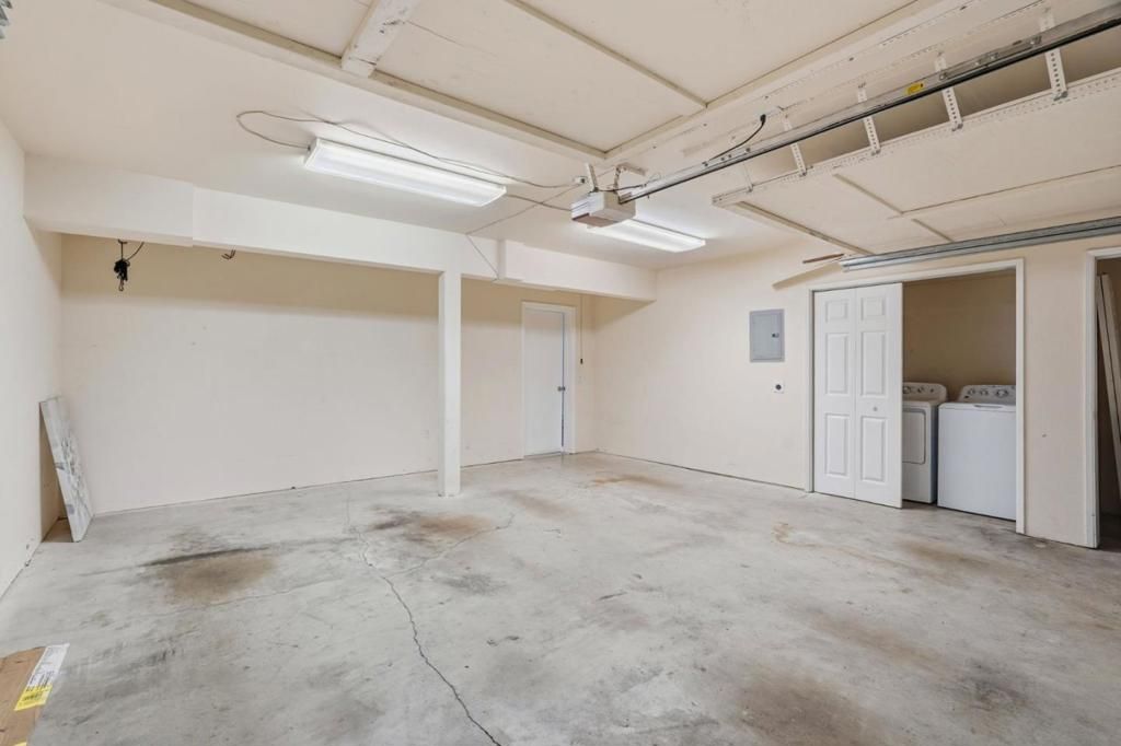 Image 37 of property listing at 702 Winstead Court, Sunnyvale, CA 94087