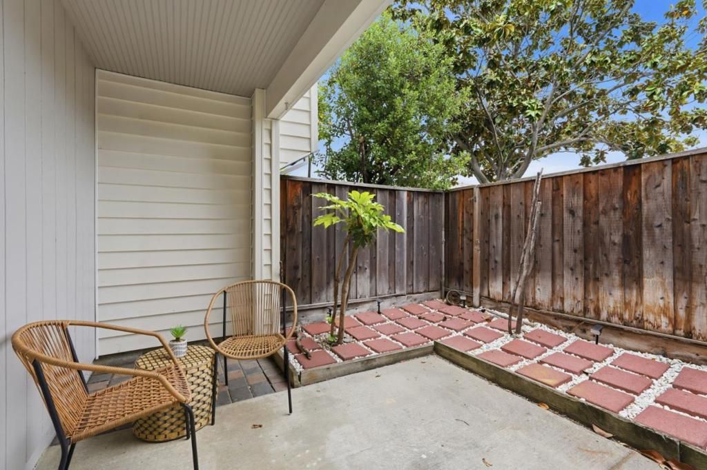 Image 7 of property listing at 702 Winstead Court, Sunnyvale, CA 94087