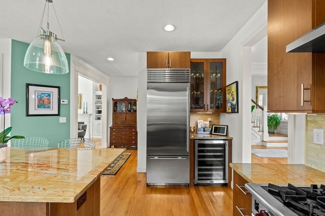 5 Hamilton Cir 5, Shrewsbury, MA 01545